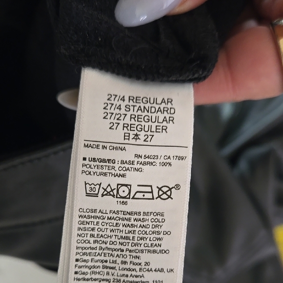 GAP Black Faux Leather Pants High Rise Slim Straight Leg Western Biker Style 27 - Picture 5 of 9